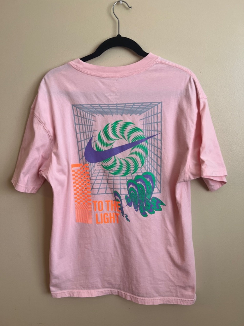 Nike Behind Graffiti T-Shirt 'Pink' Men’s Small Loose Fit Graphic Tee - Picture 3 of 8